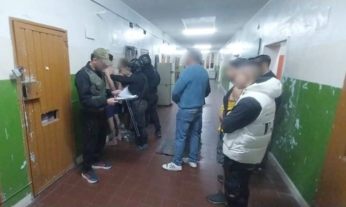 Cayó una banda narco liderada por presos desde tres cárceles bonaerenses