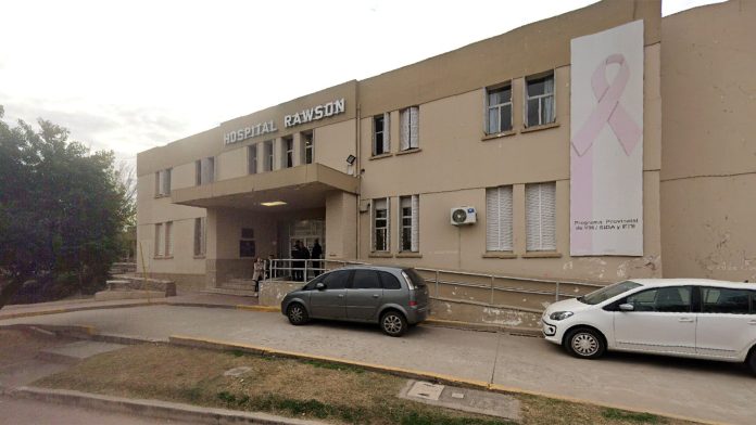 Dejó a su tío en estado crítico tras golpearlo con un palo con clavos por una presunta infidelidad