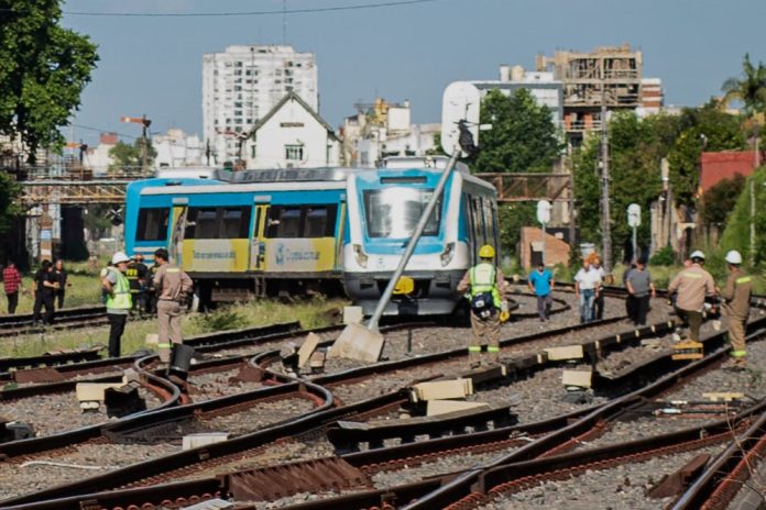 Descarrilamiento del tren Sarmiento: cómo sigue la causa y qué sucederá con el motorman