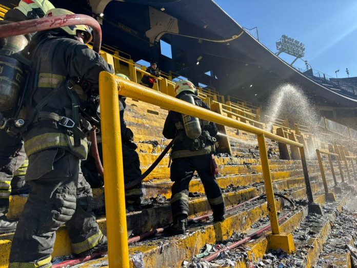 El video y las fotos del principio de incendio en La Bombonera tras el triunfo de Boca ante River