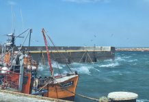 El viento hundió tres barcos en Caleta Olivia en medio de un temporal extremo en la Patagonia
