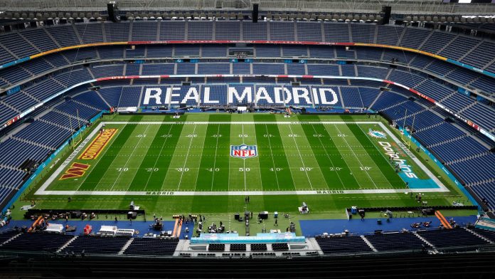 La impactante transformación del estadio del Real Madrid por un partido de la NFL: “El Bernabéu como nunca lo habías visto”