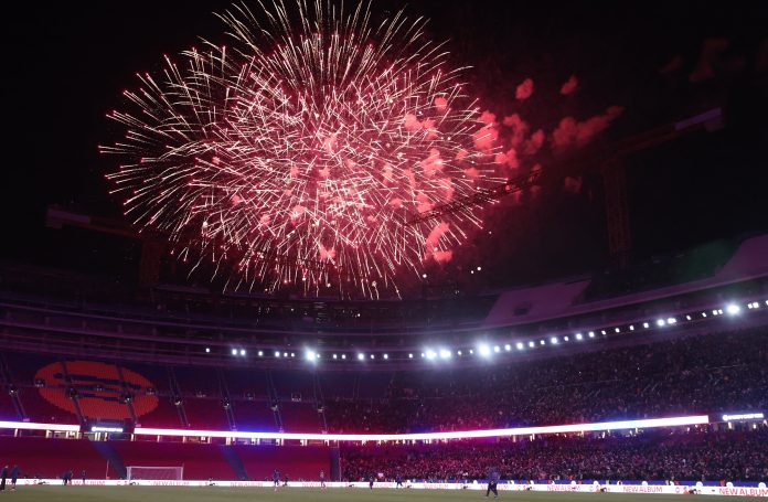 La ovación de los hinchas del Barcelona a Lionel Messi en el primer partido en el Camp Nou tras las obras