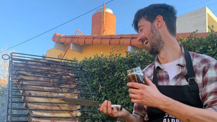 Locos x el Asado se prepara para llenar de humo, carne y sabor el Hipódromo de San Isidro