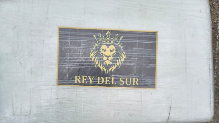 “Rey del sur”, el sello de los ladrillos de cocaína que trasladaba uno de los prófugos más buscados de Santa Fe