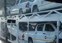 Un camión mosquito quedó atascado bajo un puente en la Panamericana