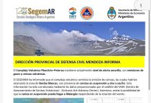 Un volcán volvió a emitir una columna de cenizas y advierten por la presencia de restos en el sur de Mendoza