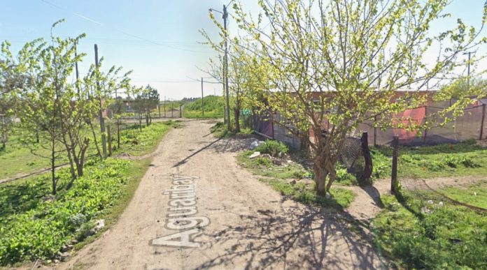 Usó a su hijo de 4 años para dispararle a un vecino en Merlo y huyó: “Vamos a matar a este gato”