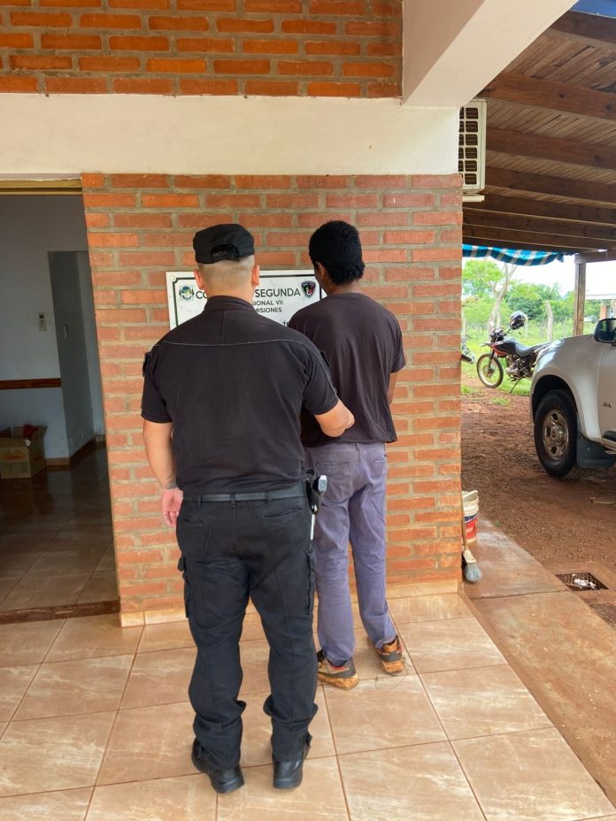 Maltrato animal en Misiones: detuvieron a un hombre que mató a su perro luego de arrastrarlo atado a la moto