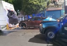 Un patrullero municipal chocó contra un camión recolector de basura en La Plata: tres empleados resultaron heridos