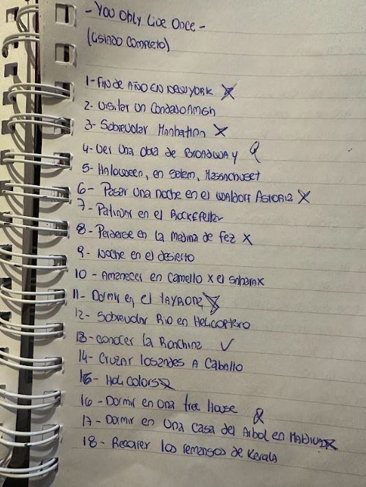 Visitó la isla habitada más remota del planeta y convivió con nenets en Siberia: la fotógrafa argentina que recorrió 112 países