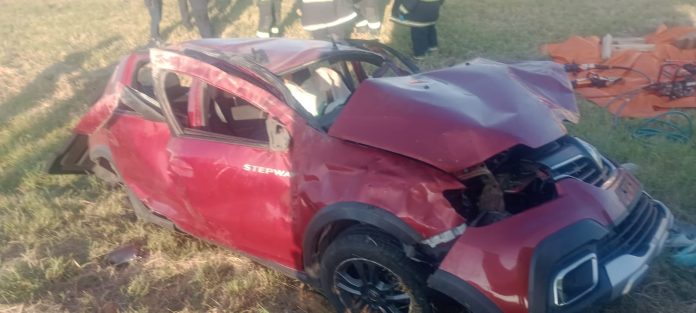 Vuelco fatal en la Ruta 9: dos muertos y tres heridos tras el vuelco de un auto en Ramallo