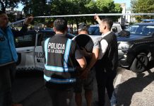Chizitos con cocaína: un auto mal estacionado fue clave para descubrir 15 toneladas de alimentos con droga