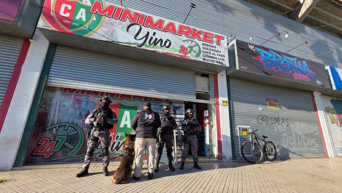 Cuatro detenidos por extorsionar al hermano del ex futbolista Ezequiel “Pocho” Lavezzi