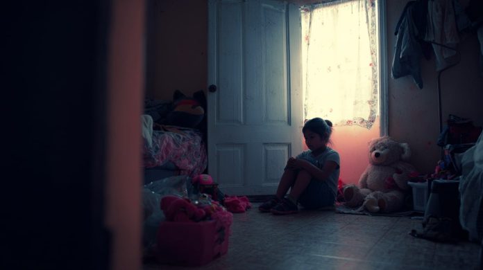 Día de la Mujer: revelaron que el 31% de los hijos de víctimas de violencia de género sufrieron agresiones