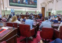 La Legislatura de Santa Fe suspendió a un fiscal imputado por abuso sexual contra una menor