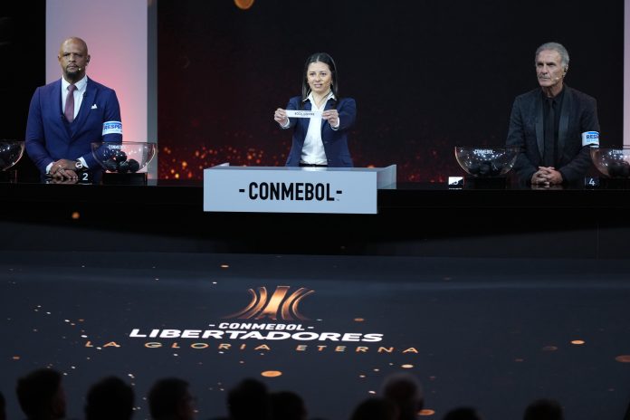 Las bromas de Ruggeri por su confusión ante una pregunta en portugués durante el sorteo de la Libertadores