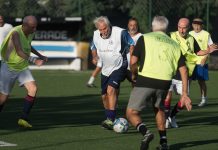 Locos por el fútbol: con 60, 70 y hasta 80 años, no se pierden los picados ni los campeonatos del Club GEBA