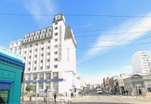 Murió un turista tras caer desde un cuarto piso de un hotel en Comodoro Rivadavia