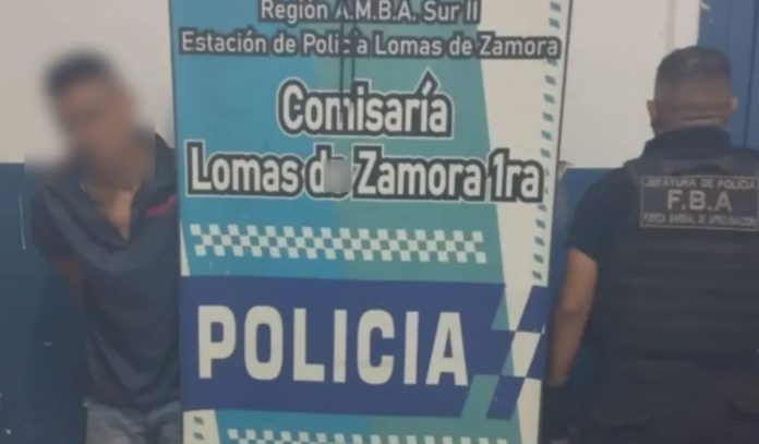 Robó en Lomas de Zamora y la Policía lo persiguió hasta Lanús: chocó con una moto y una mujer lucha por su vida