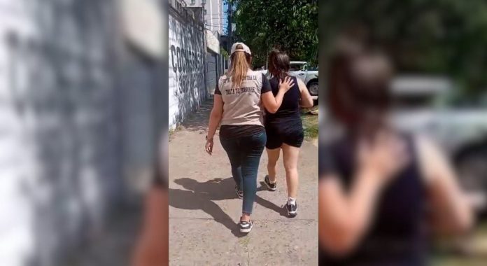 Salvaron a una joven de una presunta red de trata: iba a viajar con su novio bajo la promesa de trabajar como modelo