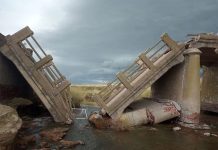 Se derrumbó un puente casi centenario en el interior de Buenos Aires y dos localidades quedaron incomunicadas