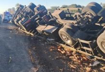 Un camionero se durmió, volcó y desparramó su carga en Corrientes: tenía 1,91 gramos de alcohol por litro de sangre