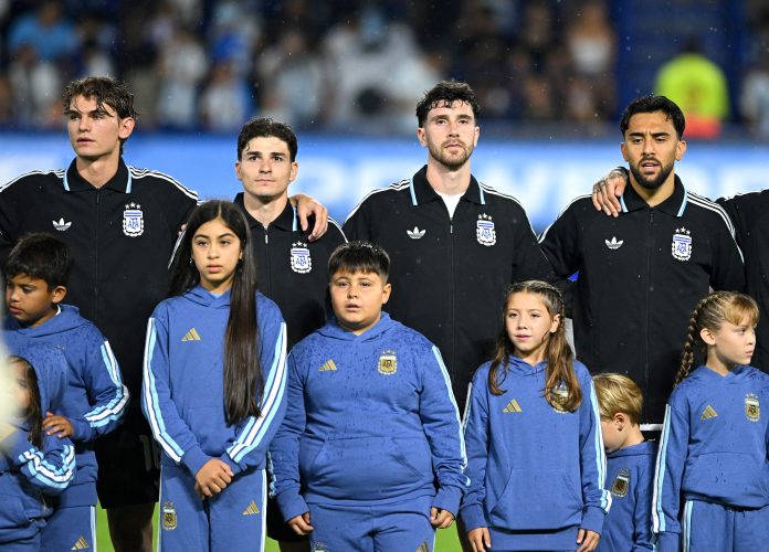 Un jugador de la selección argentina está en la mira de tres clubes históricos de la Premier League