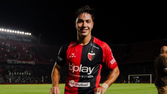 Una figura de Colón presentó a su novio y se convirtió en el primer futbolista profesional argentino en hacer pública su homosexualidad