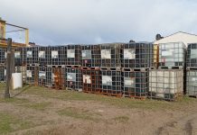 Alarma por 118 tanques de productos químicos que aparecieron en la costa bonaerense: la lucha de los vecinos por sus playas