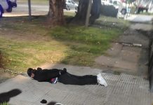 Querían cometer una entradera, se tirotearon con la Policía y chocaron contra un poste de luz: cuatro detenidos