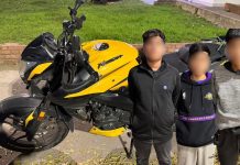 Tres adolescentes robaron una moto y fueron detenidos en la Villa 15: uno de los menores, de 13 años, tenía seis antecedentes