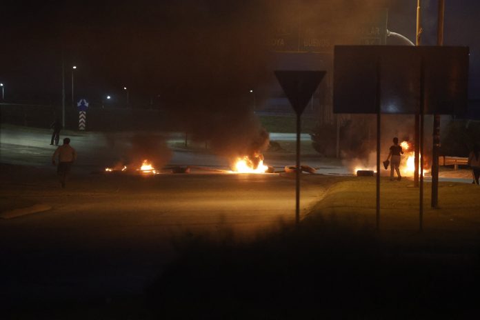 “Vamos a prender fuego todo”: la noche de furia que se vivió en Córdoba tras el hallazgo de los restos de Agostina Vega