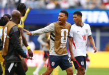 La doble vara en el Mundial: por qué expulsaron a Almirón en Paraguay por taparse la boca, pero Bellingham no fue sancionado en Inglaterra
