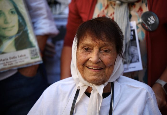 Murió Taty Almeida: quién fue la histórica referente de Madres de Plaza de Mayo