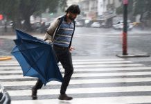 Alerta por tormentas y fuertes vientos: comenzó a caer granizo en algunas zonas del AMBA