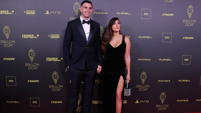 La profunda carta de la esposa del Dibu Martínez después de que el arquero puso su futuro en duda en la selección argentina: “Es momento de sanar”