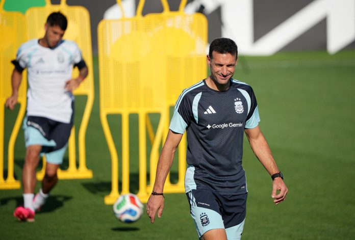 Las tres incógnitas en la formación de Argentina que Scaloni tiene que develar de cara al choque ante Suiza por el Mundial