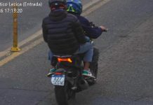 Se disfrazaron de playeros para detener a dos motochorros acusados de cometer al menos 14 robos en cinco meses