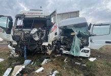 Un muerto y dos heridos tras un brutal choque entre dos camiones en La Pampa