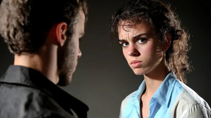 Lenguaje corporal: qué mirar para entender a una persona más allá de lo que dice