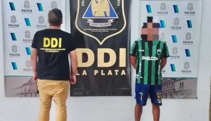 Cayó un miembro de la banda que se dedica a robar motos a conductores de aplicación en La Plata
