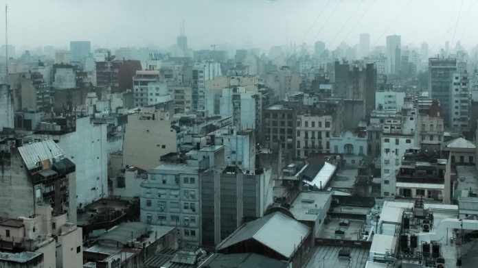 Cómo seguirá el tiempo esta semana en el AMBA y cuándo volverían las lluvias