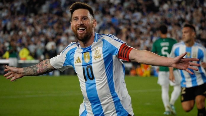 El ranking de los 100 mejores futbolistas del 2025: en qué puesto quedó Lionel Messi y los otros seis argentinos de la lista