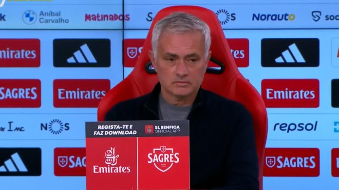 El tenso cruce entre Mourinho y un periodista luego del triunfo del Benfica en la liga de Portugal