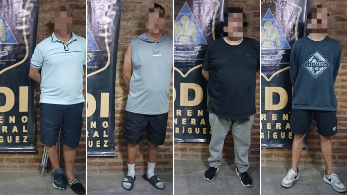 En 4 minutos robaron USD80 mil y $4 millones de una financiera, pero olvidaron un celular: el detallista trabajo para atraparlos