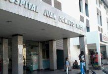 La niña que se encadenó para impedir que interrumpan su embarazo, seguirá bajo controles estrictos debido al riesgo