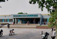 Mendoza: atropelló a su hijo de 2 años mientras hacía marcha atrás con la camioneta