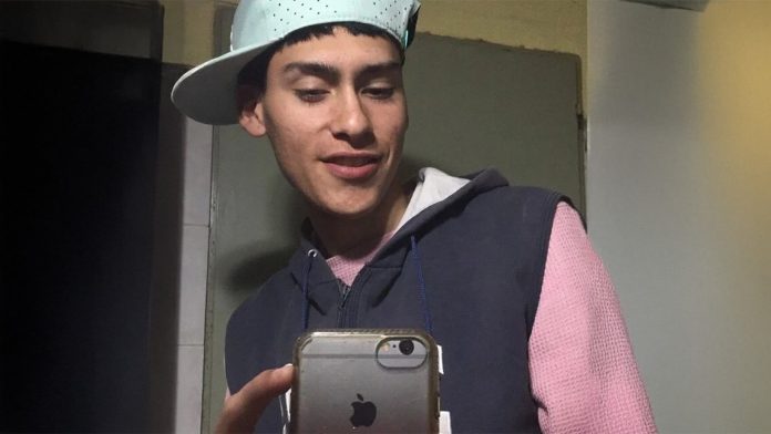 Robó una moto, chocó contra un poste y murió: su familia organizó una colecta para el entierro