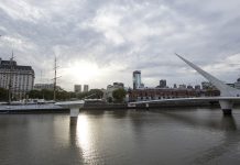Tormentas y altas temperaturas: cómo estará el tiempo este lunes feriado y el resto de la semana